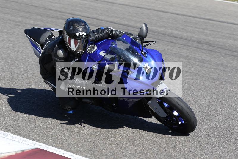 Archiv-2025/48 25.08.2025 Cornu Master School ADR/blau-bleu/0-5